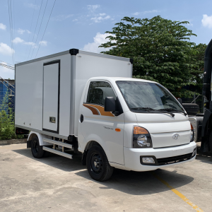 XE TẢI HYUNDAI PORTER H150 THÙNG KÍN COMPOSITE 